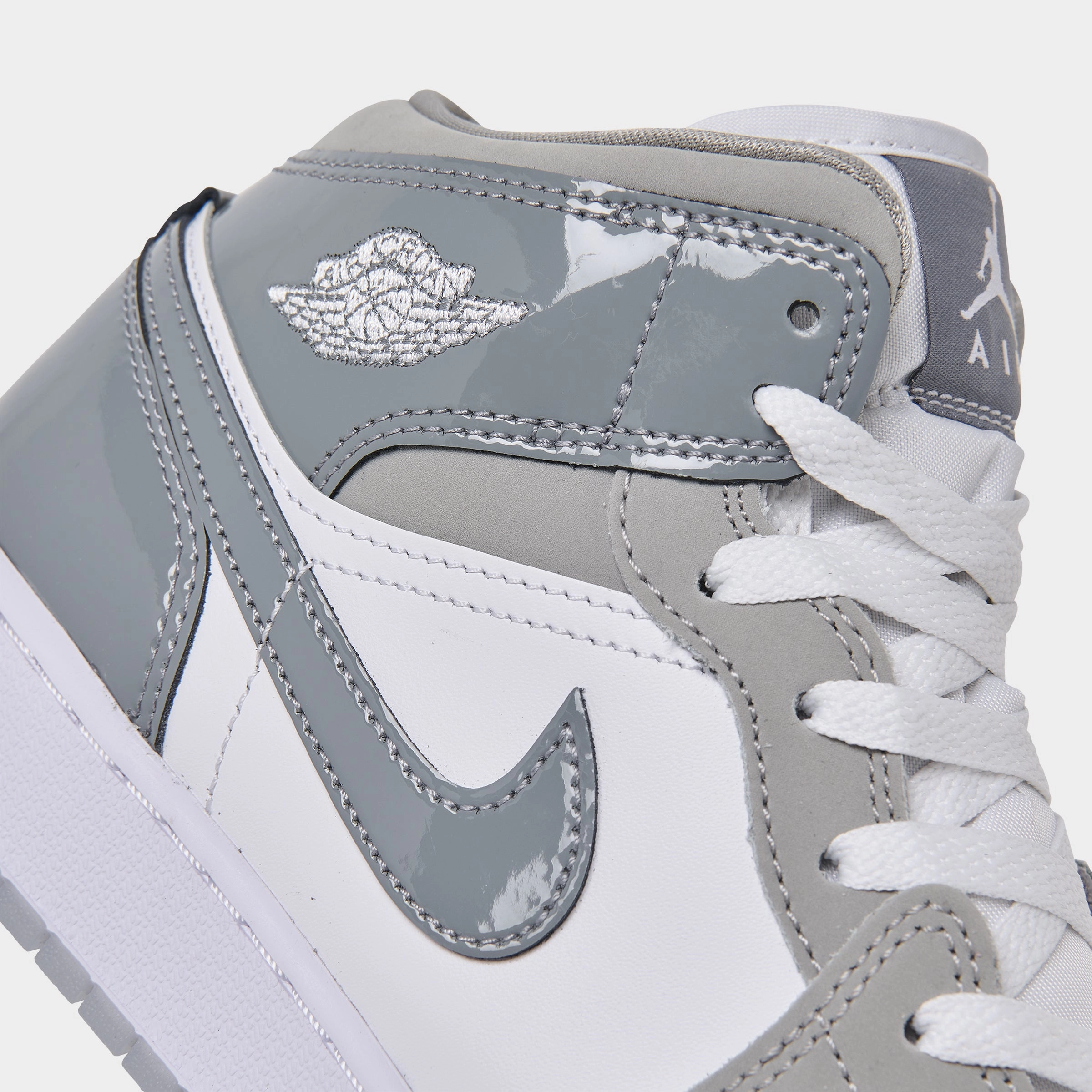 Jordan 1 Mid SE GS White / Cool Grey - Medium Grey