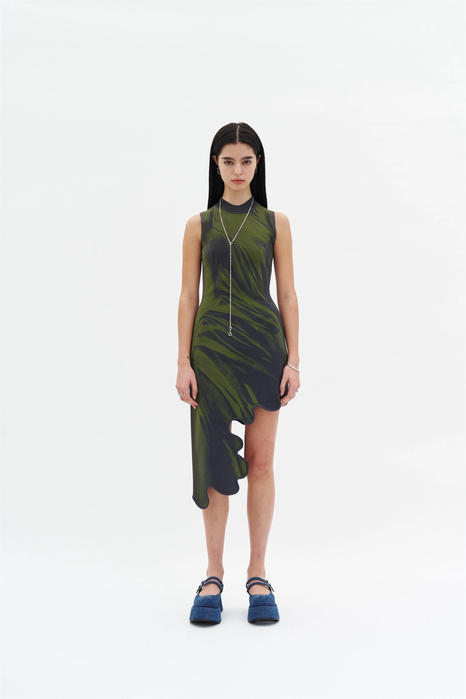 MIA SIGNATURE WAVY DRESS