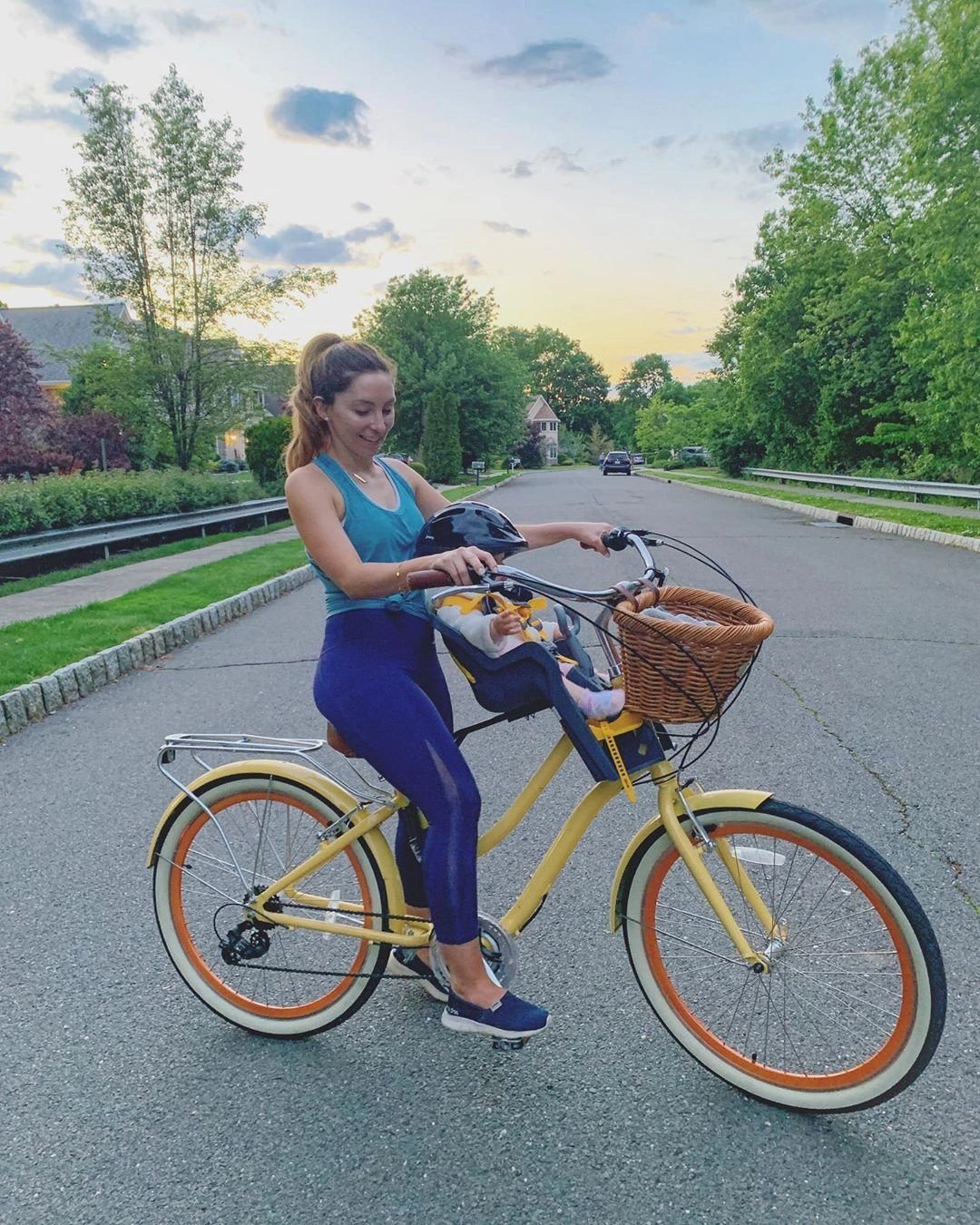 sixthreezero EVRYjourney Women's Casual Edition 7-Speed w/ Integrated Cable Lock