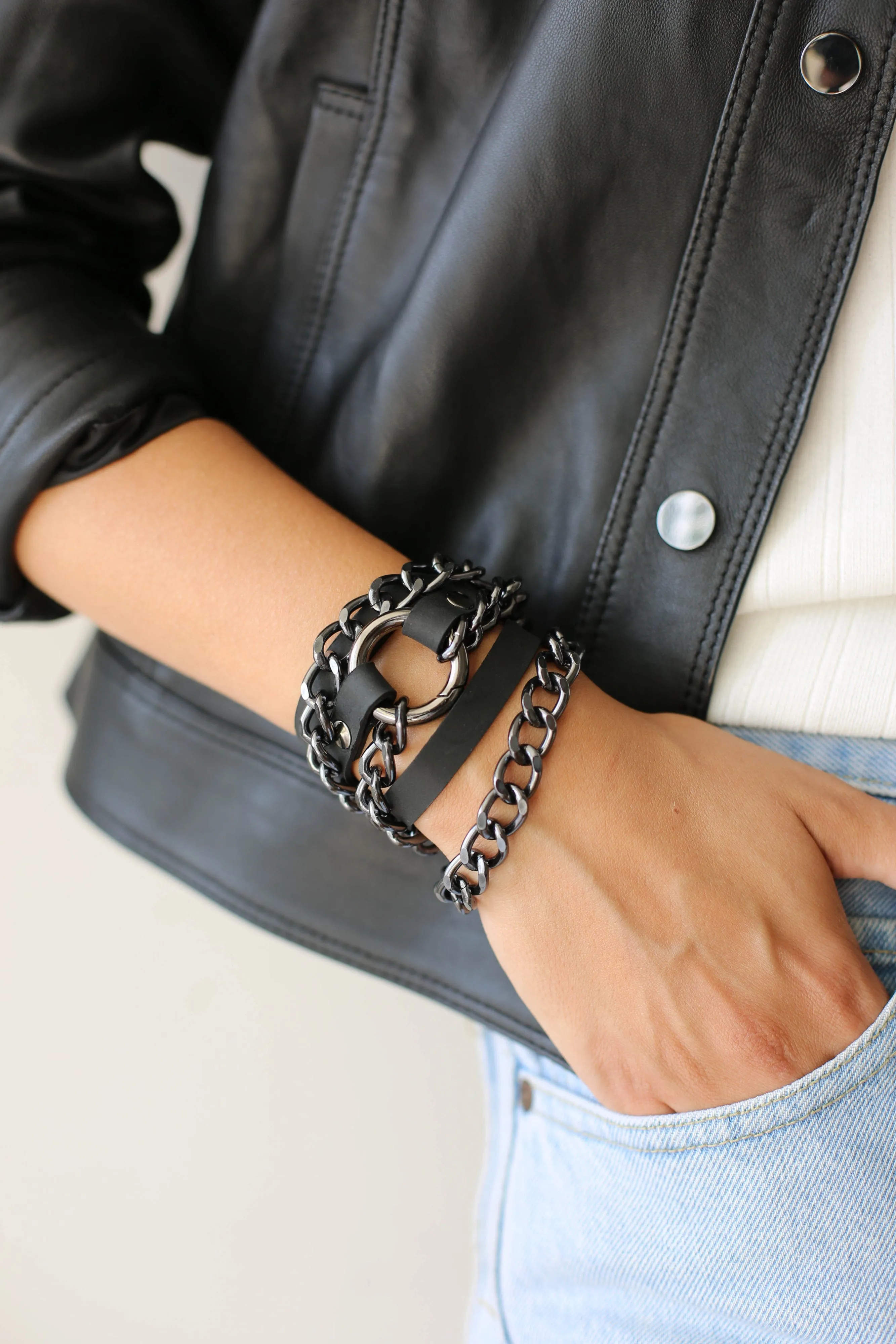Small Ring Black Leather Bracelet w/ Black Chain