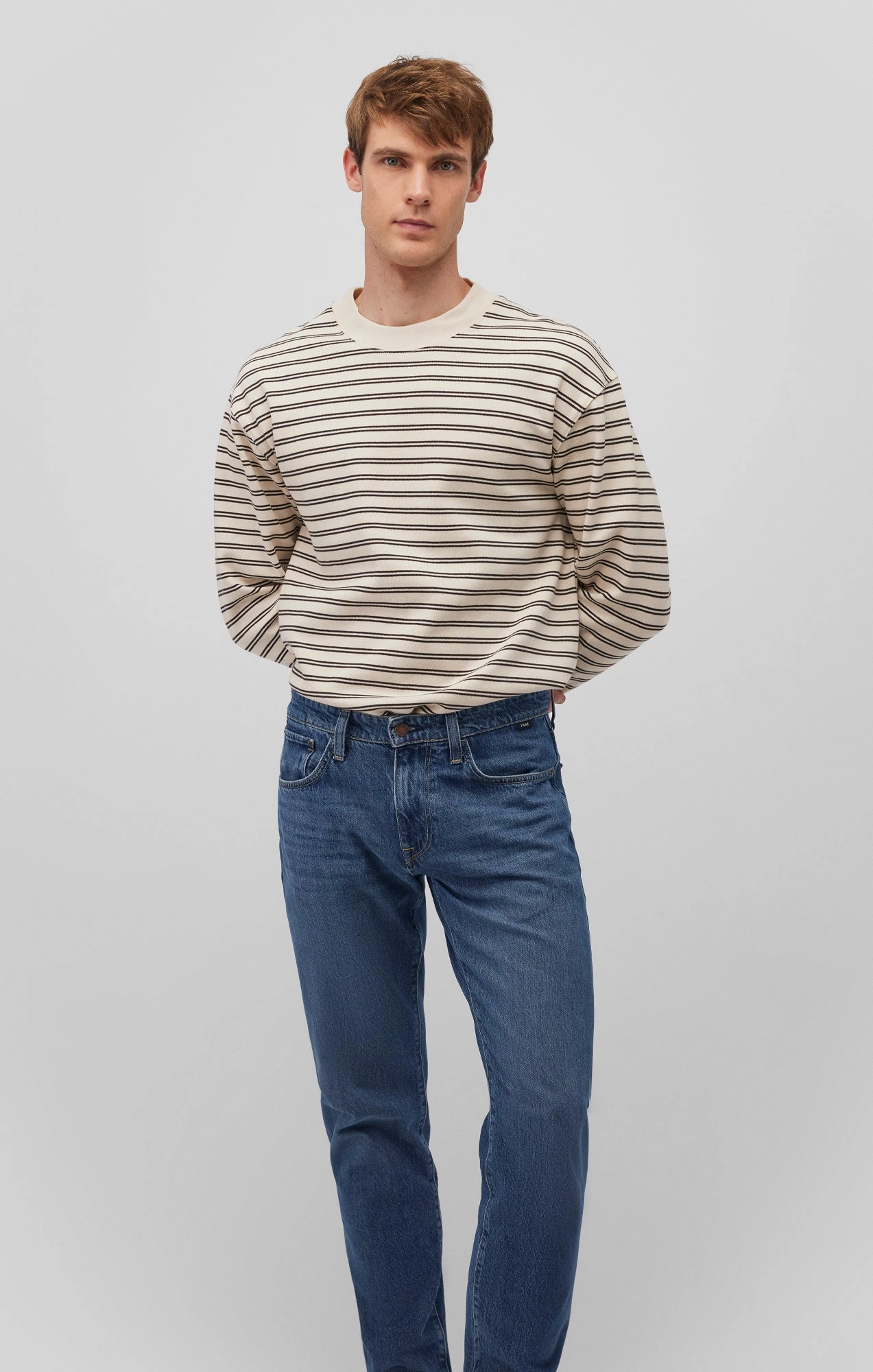 STRIPED CREW NECK SWEATSHIRT IN CHOCOLATE TORTE