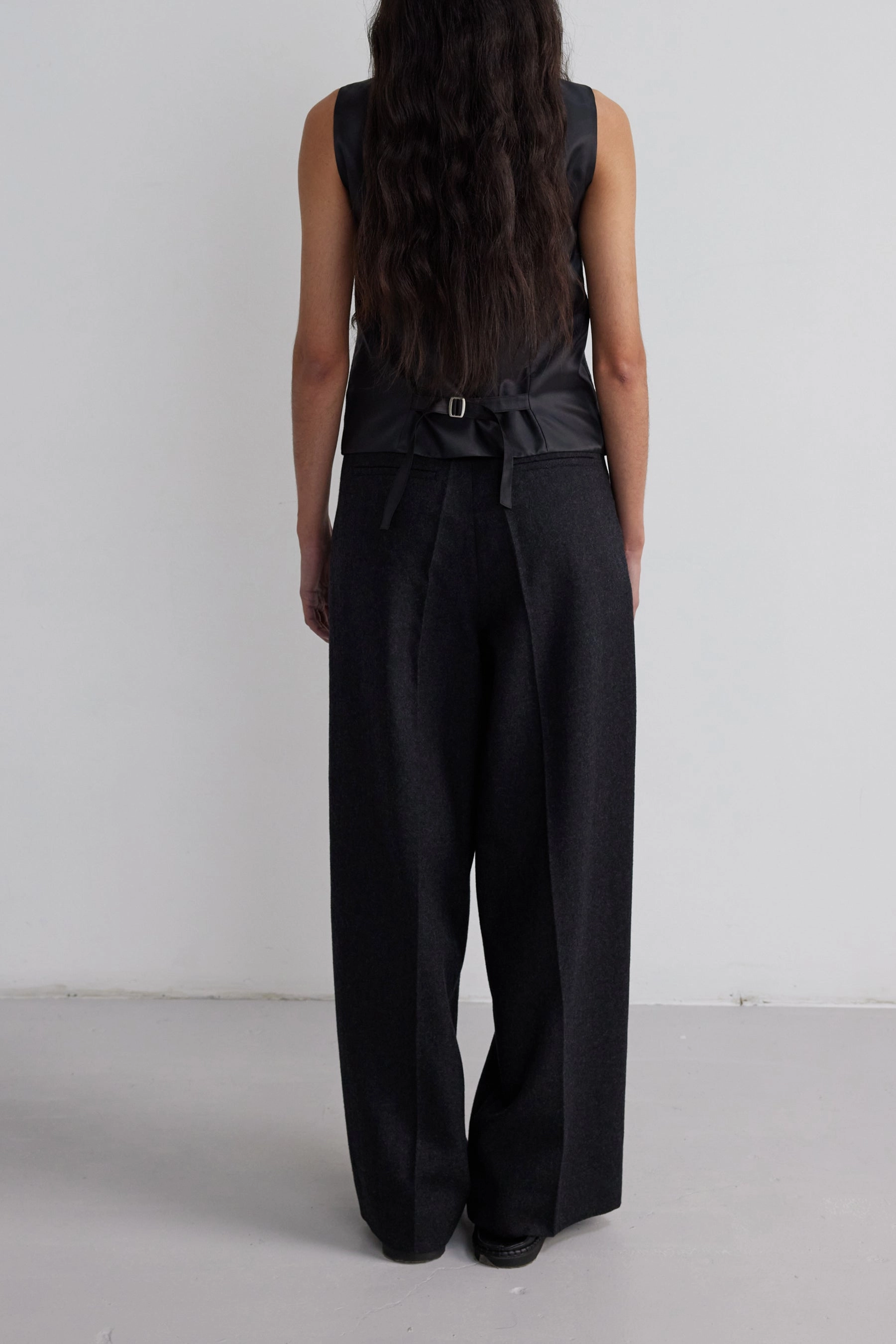 The Loom Betty Waistcoat - Charcoal