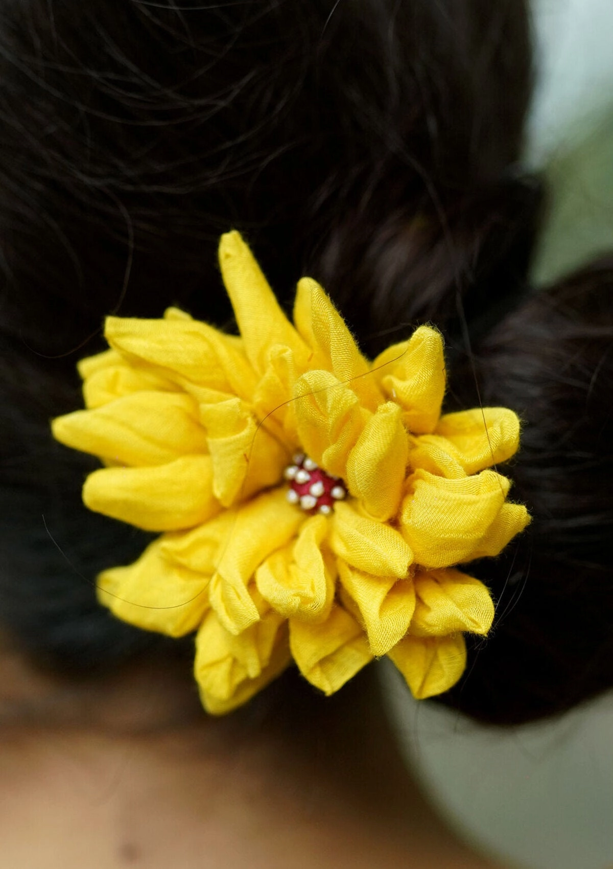 Tullipan Yellow Flower Accessory